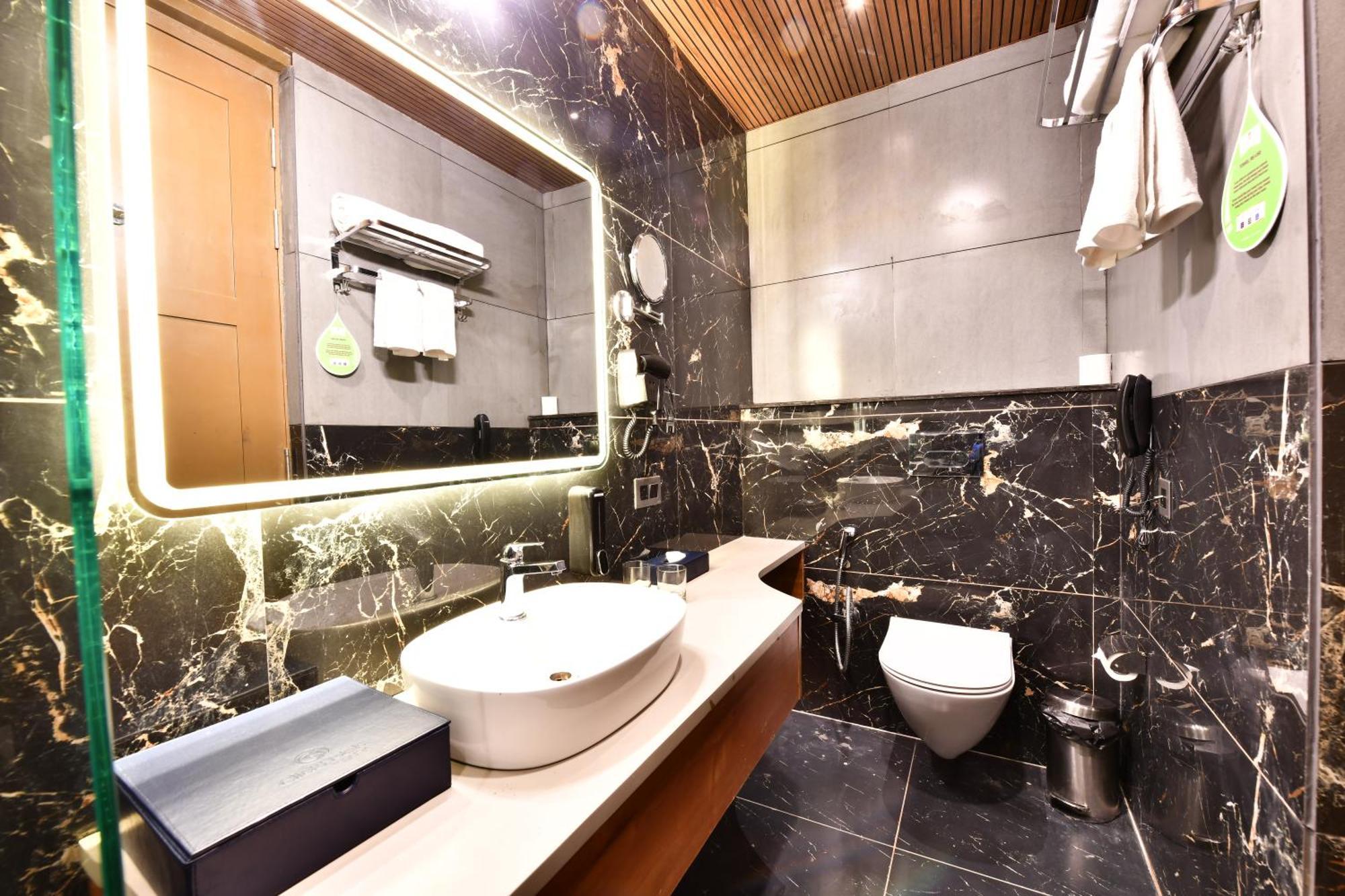 Click Collection Grand Gateway فاراناسي المظهر الخارجي الصورة
